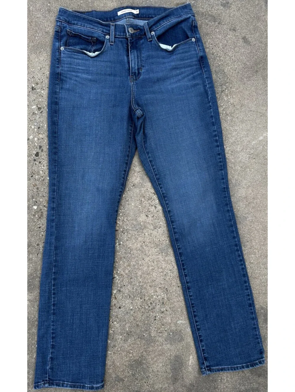 Levi Womens Classic Straight Denim Blue Jeans pants Size 30 or 10M Light Fade